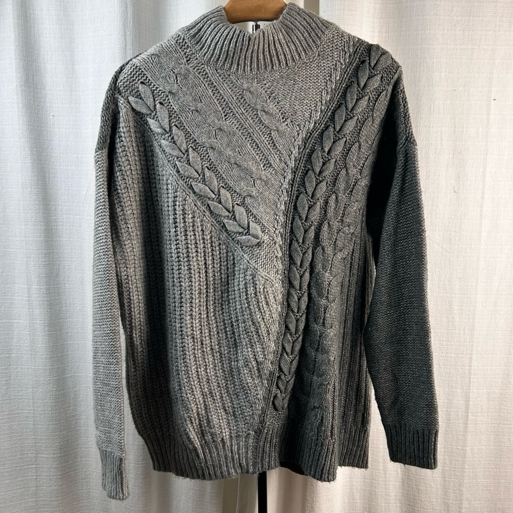 Vera Wang Women's Gray Cable Knit Turtleneck Sweater